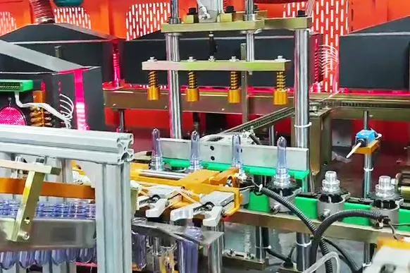 Preform feeding system