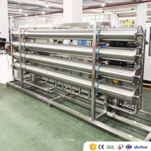 Reverse osmosis membrane with stainless steel housing